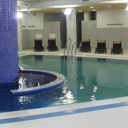 121 - 3 Bedroom With Private Pool Эстепона